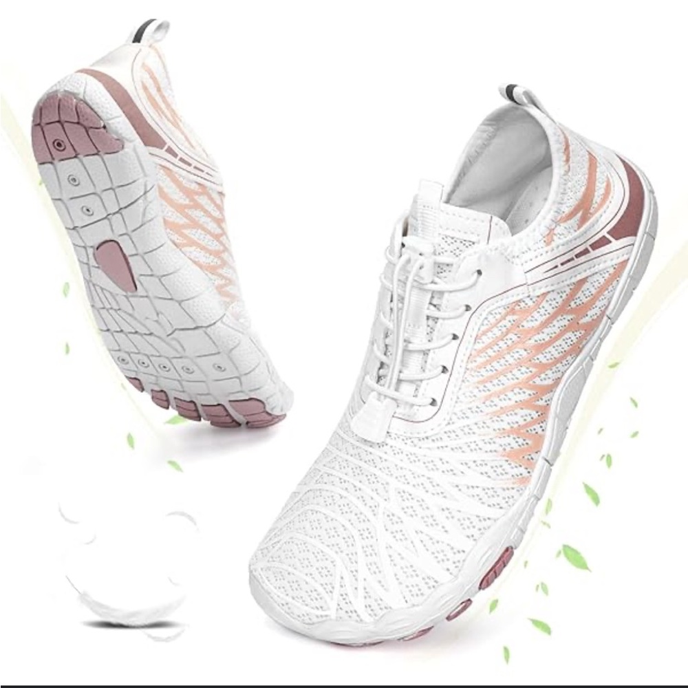 Women’s hiking shoes